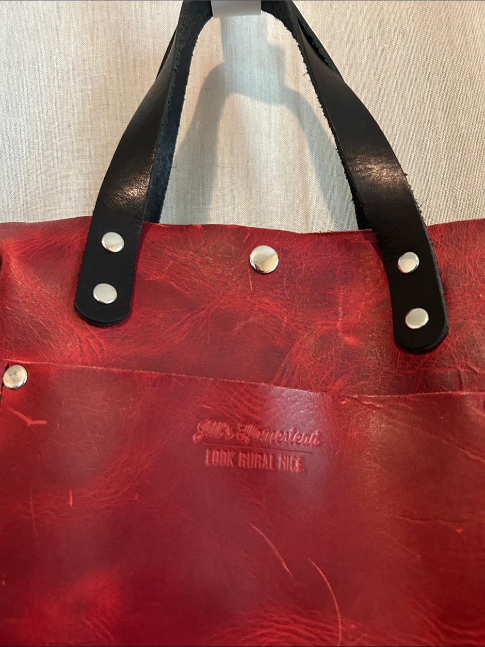 Jill’s Homestead Charger Red shorty tote leather - Picture 2 of 9
